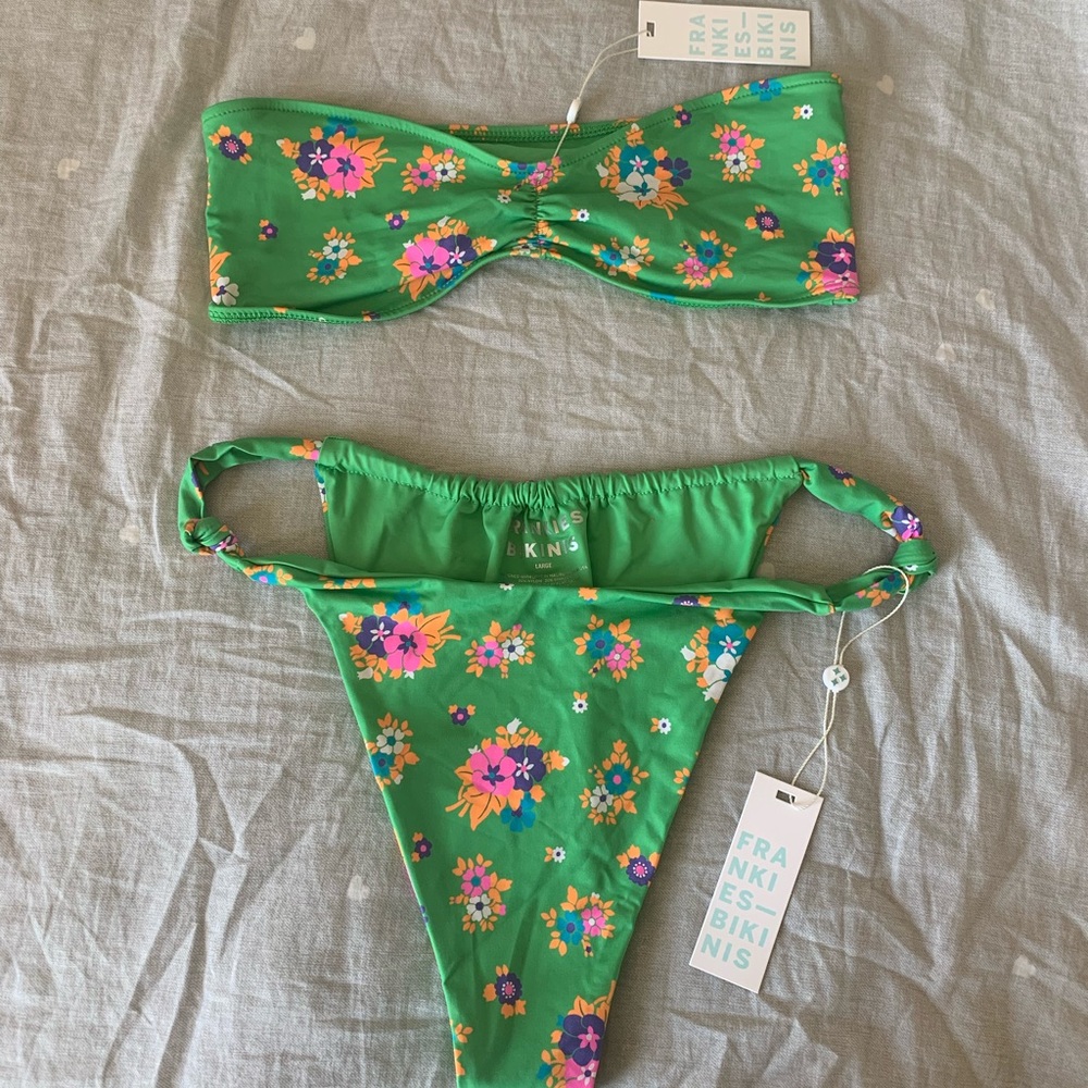 Frankies Bikinis Meadow Set
